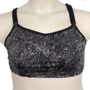 Livi Black and Gray Sports Bra Size 22/24
